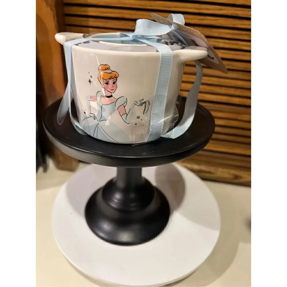 Rae Dunn Princess Measuring Cups